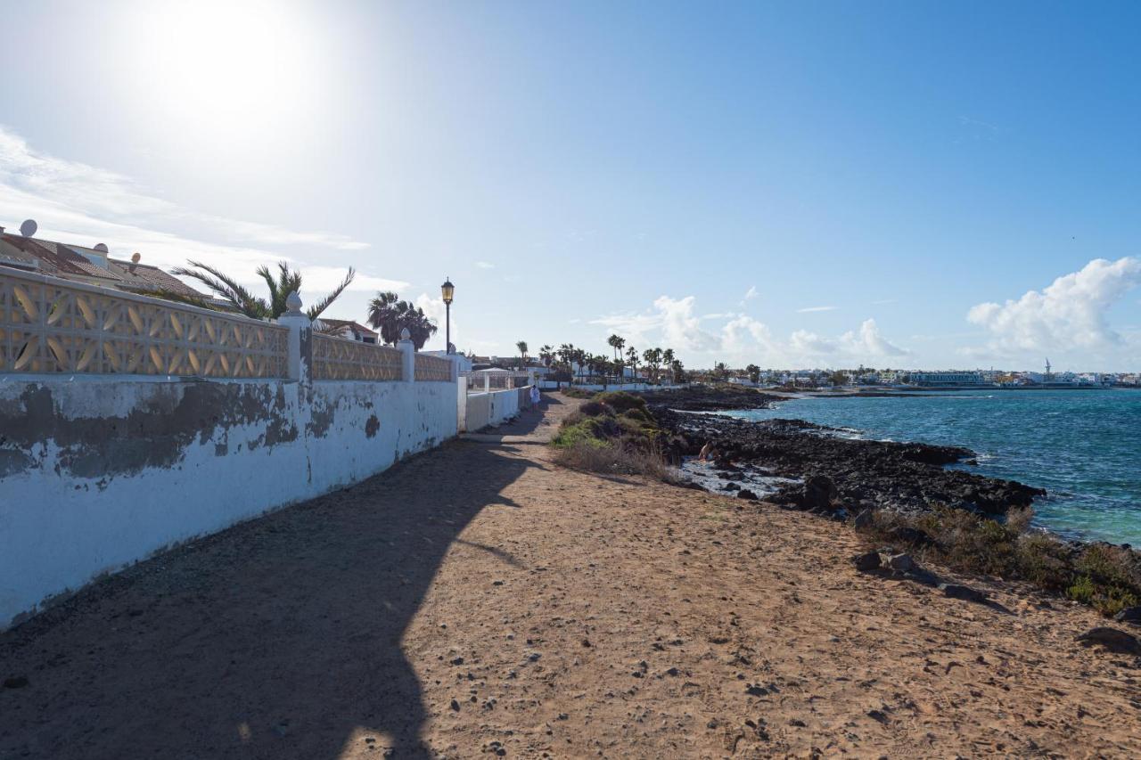 Homeforguest Apartment With Pool And Terrace 1 Min From The Beach Corralejo Exterior photo